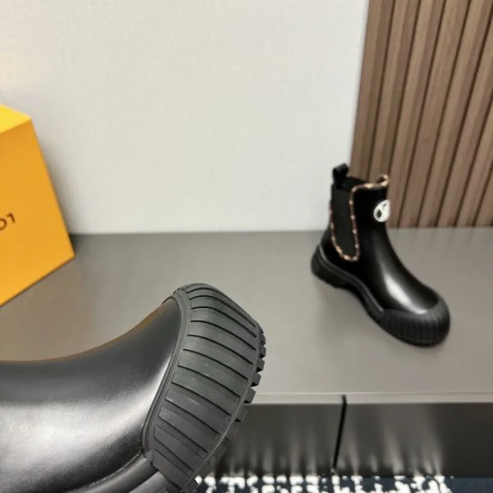 LOUIS VUITTON ルイヴィトン 2024FW レディース用 ブーツ シックな色合い 商品画像 8