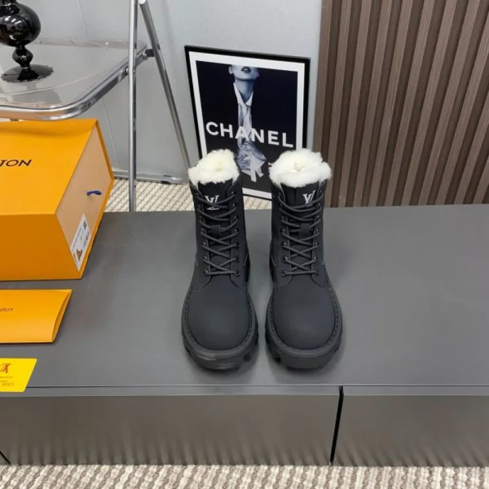 LOUIS VUITTON ルイヴィトン 2024FW レディース用 ブーツ 大好評アイテム 商品画像 3