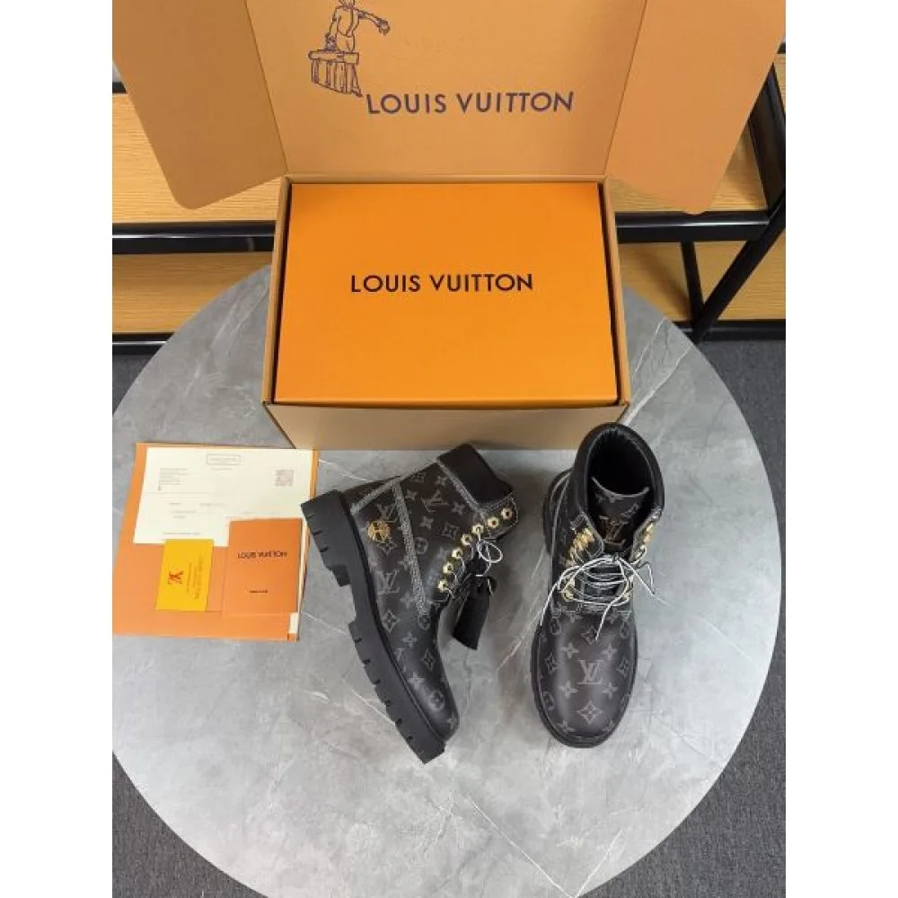 LOUIS VUITTON ルイヴィトン 2024FW レディース用 ブーツ トレンド感満載 商品画像 6