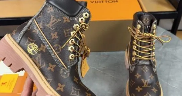 LOUIS VUITTON ルイヴィトン 2024FW レディース用 ブーツ トレンド感満載 商品画像 11
