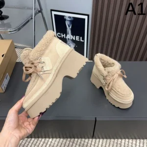 UGG アグ 2024FW レディース用 ブーツ 新作セール価格でゲット 商品画像 1