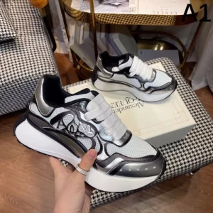 2026 HOT新作登場 ALEXANDER WANG アレキサンダーワン レディース用 スニーカー 商品画像 1