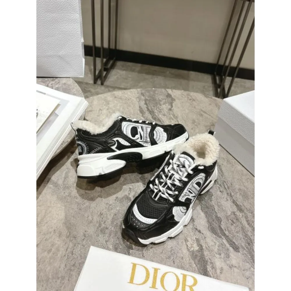 DIOR ディオール 2024FW レディース用 スニーカー 海外の顧客限定先行セール 商品画像 6