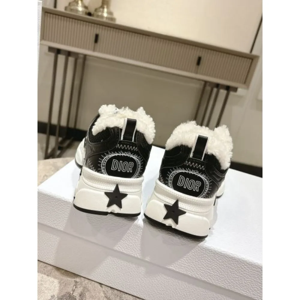 DIOR ディオール 2024FW レディース用 スニーカー 海外の顧客限定先行セール 商品画像 8
