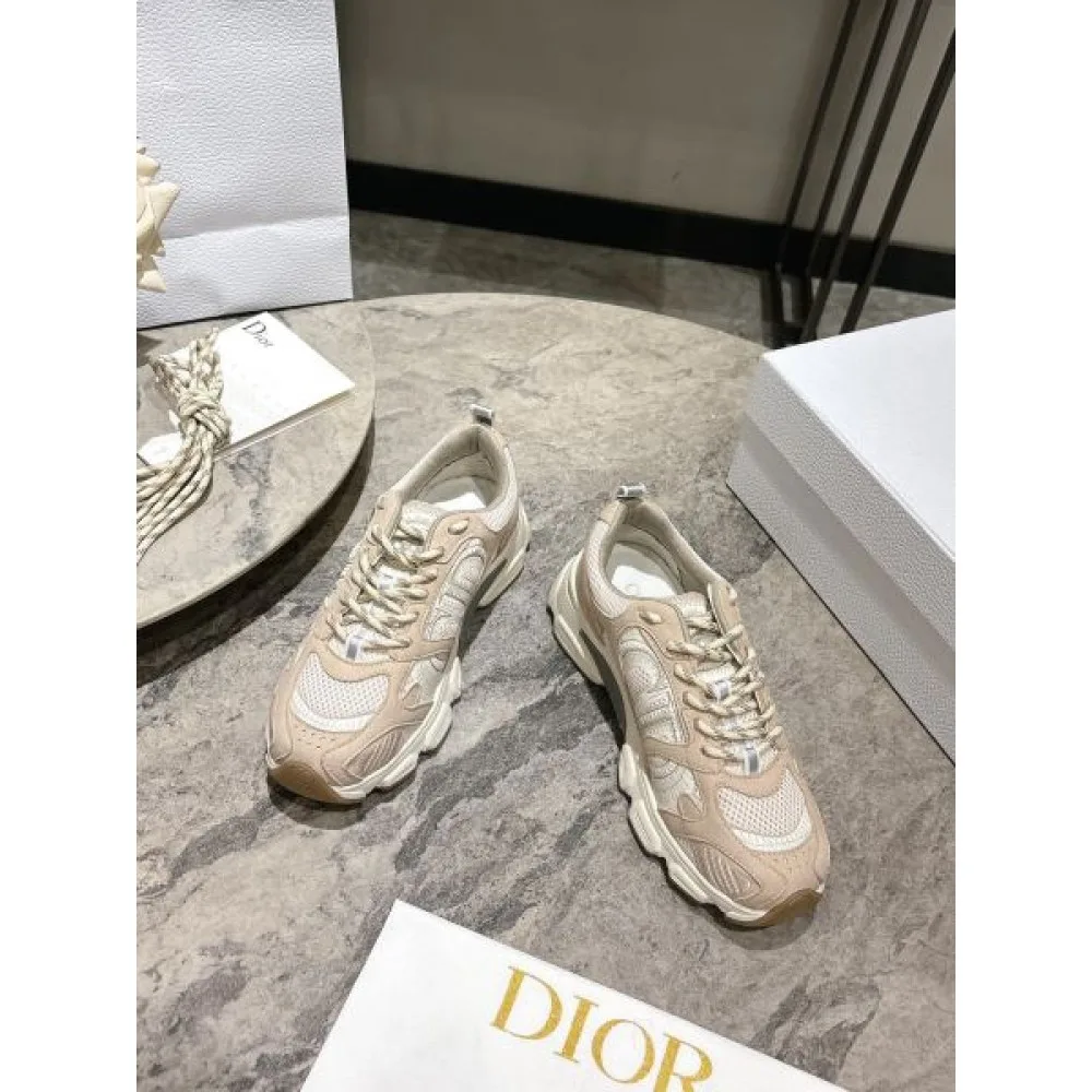 DIOR ディオール 2024FW レディース用 スニーカー 著名人やセレブも愛用する 商品画像 3