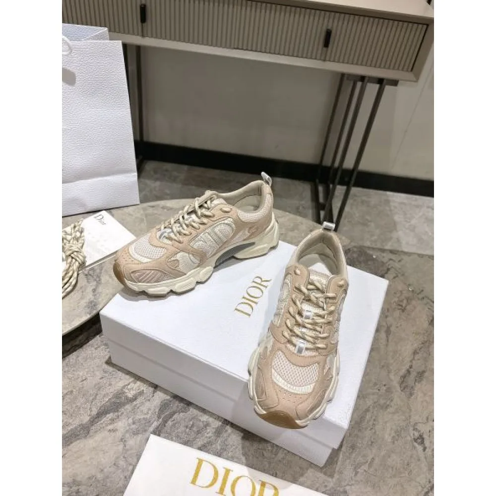 DIOR ディオール 2024FW レディース用 スニーカー 著名人やセレブも愛用する 商品画像 7