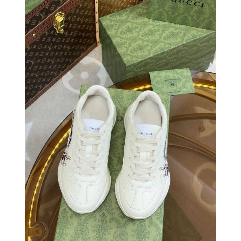 2026 とても取り入れやすい GUCCI グッチ レディース用 スニーカー 商品画像 9