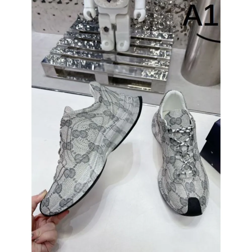 2026 ファッションの流行り GUCCI グッチ レディース用 スニーカー 商品画像 1