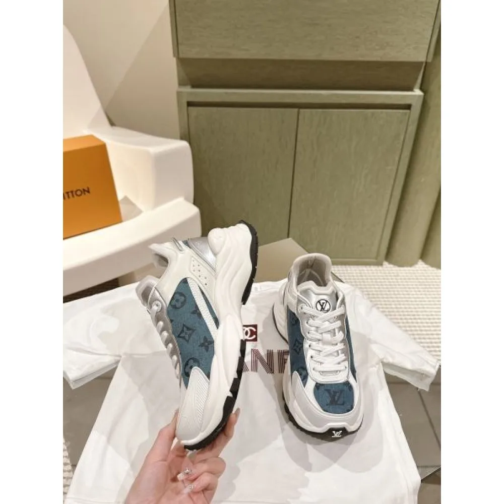 2026 最安値挑戦! LOUIS VUITTON ルイヴィトン レディース用 スニーカー 商品画像 5