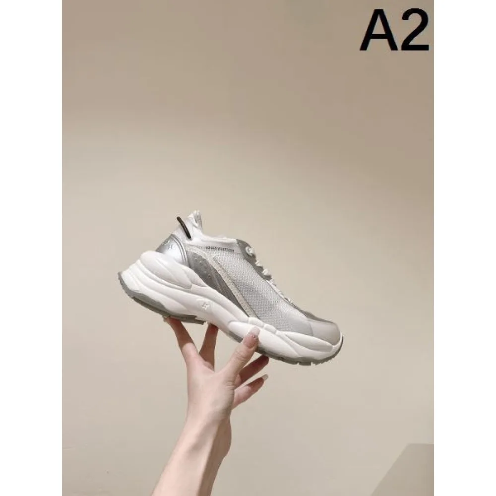 2026 話題人気商品 LOUIS VUITTON ルイヴィトン レディース用 スニーカー 商品画像 2
