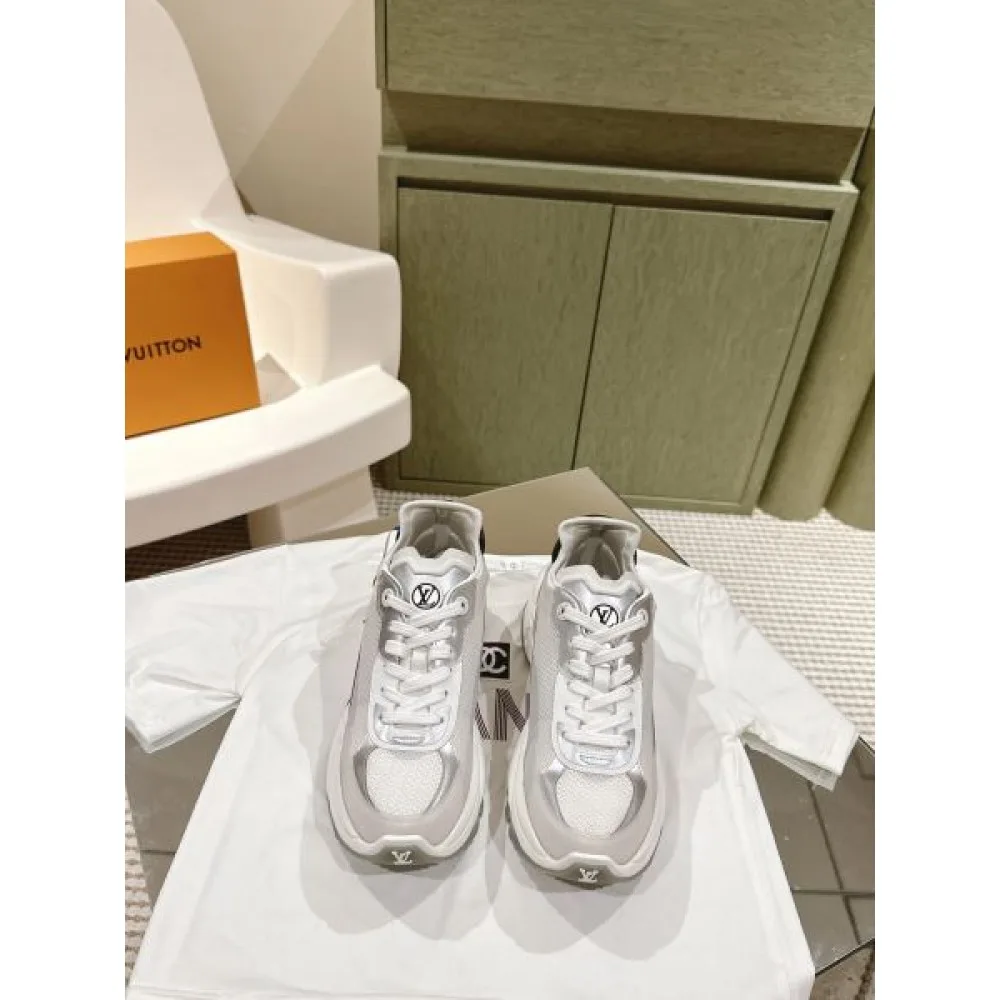 2026 話題人気商品 LOUIS VUITTON ルイヴィトン レディース用 スニーカー 商品画像 4