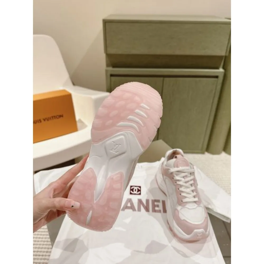 2026 期間限定激安 LOUIS VUITTON ルイヴィトン レディース用 スニーカー 商品画像 9