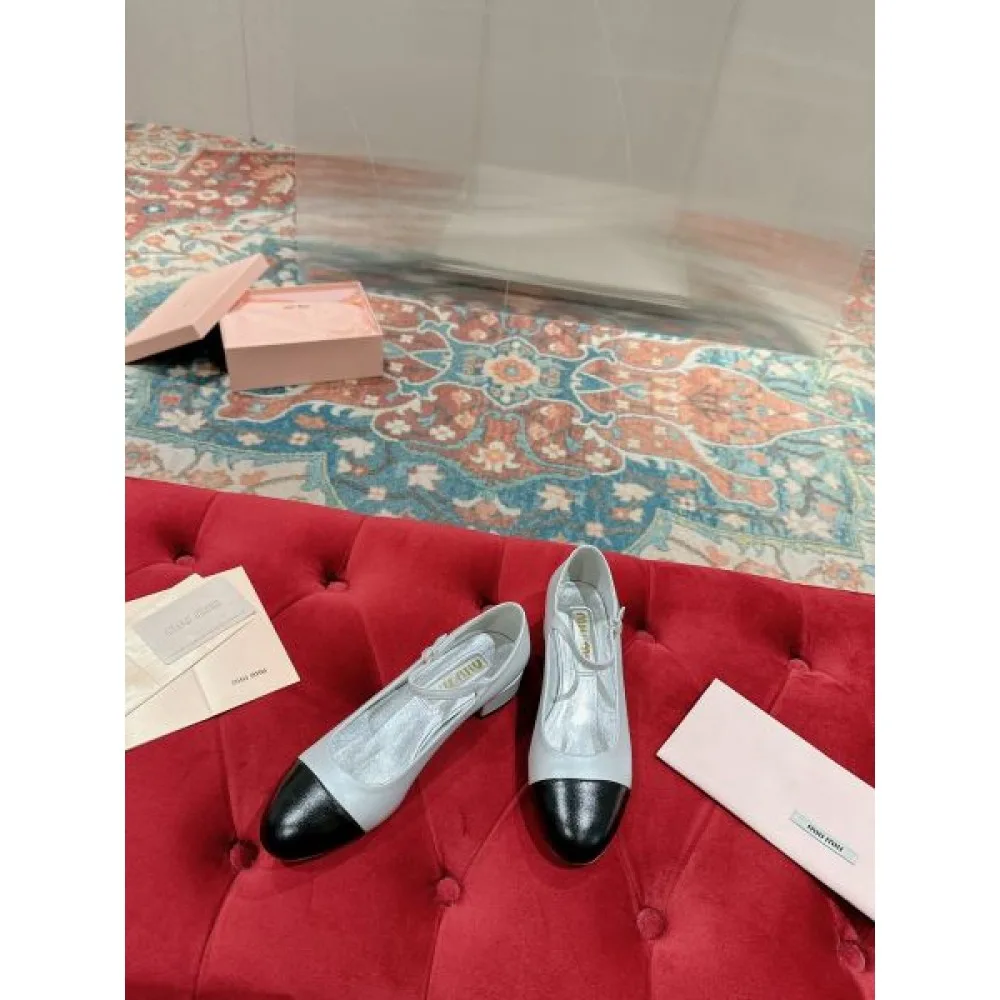 2026 おしゃれを楽しむ! MIU MIU ミュウミュウ レディース用 スニーカー 商品画像 6