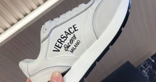 2026 大人でお上品 VERSACE ヴェルサーチェ レディース用 スニーカー 商品画像 12
