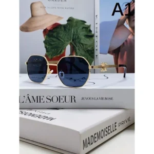 CELINE セリーヌ 2026 サングラス セレブが今シーズン手に入れ 商品画像 1