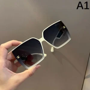CELINE セリーヌ 2026 サングラス おしゃれに見せるキーワード 商品画像 1