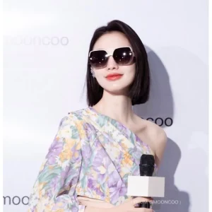DIOR ディオール 2026 サングラス 抜群なブランドプリント 商品画像 1