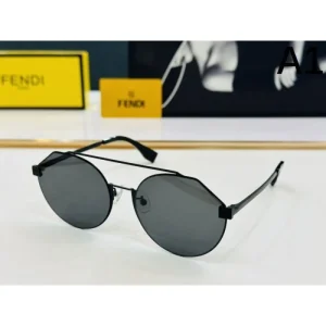 2024FW サングラス FENDI フェンデイ 誰でもオシャレになれる！ 商品画像 1