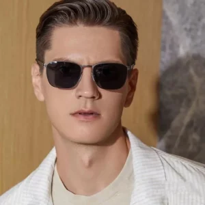 GUCCI グッチ 2026 サングラス 遊び心が溢れるアイテム 商品画像 1