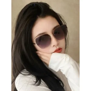 GUCCI グッチ 2026 サングラス 夏の最旬スタイルを楽しい 商品画像 1