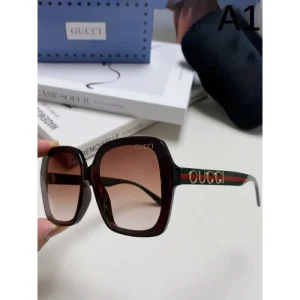 GUCCI グッチ 2026 サングラス ストリートに溢れるウェア 商品画像 1