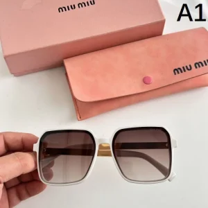 MIU MIU ミュウミュウ 2026 サングラス 必見素敵お上品 商品画像 1