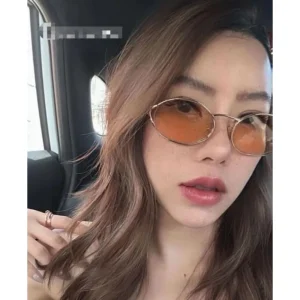 MIU MIU ミュウミュウ 2026 サングラス どちらも人気がある 商品画像 1