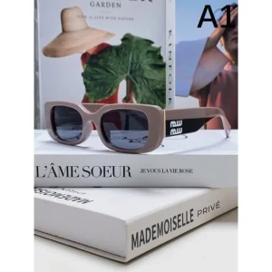 MIU MIU ミュウミュウ 2026 サングラス ベスト系のアイテム 商品画像 1
