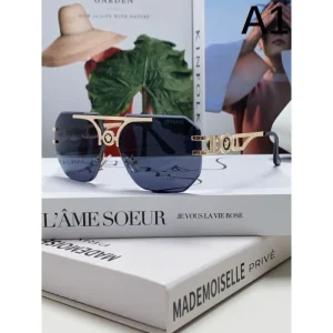 VERSACE ヴェルサーチェ 2026 サングラス 夏季先取り欲しい 商品画像 1