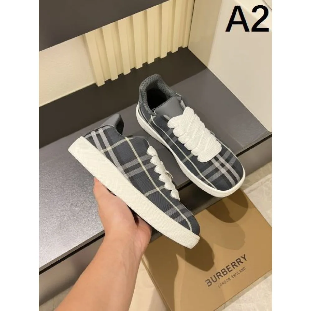 BURBERRY バーバリー 2025SS この春夏注目すべき メンズ用 カジュアルシューズ 商品画像 2