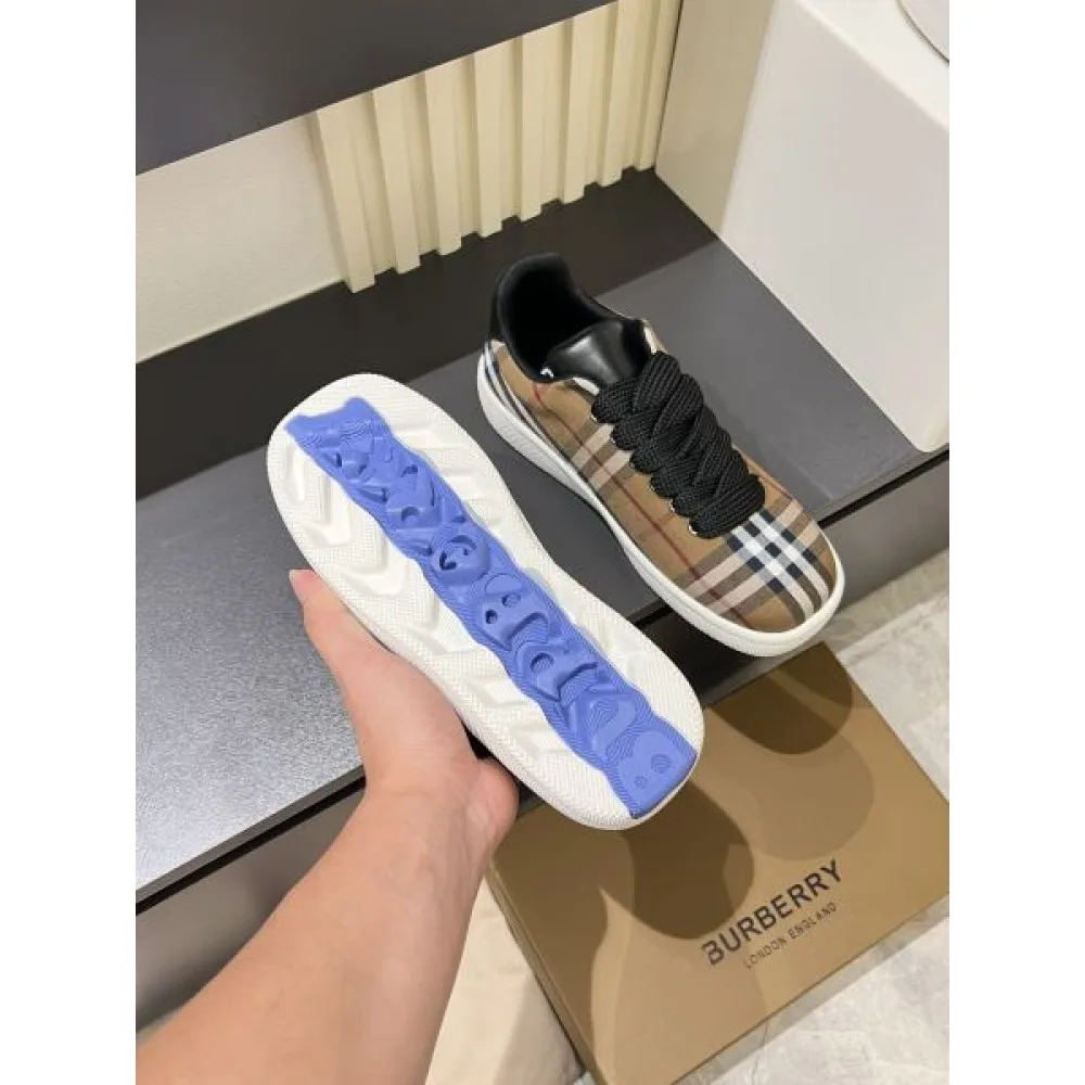 BURBERRY バーバリー 2025SS この春夏注目すべき メンズ用 カジュアルシューズ 商品画像 9