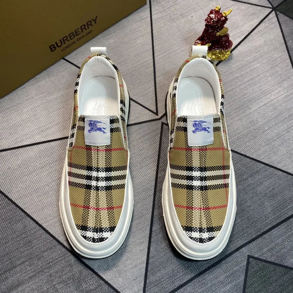 2025SS カジュアルシューズ BURBERRY バーバリー 夏のいいのアイテム 商品画像 3