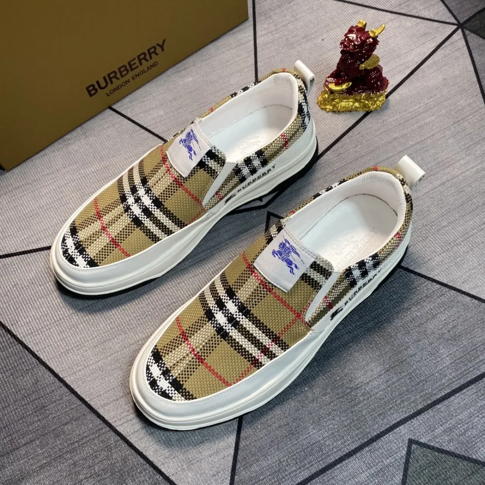 2025SS カジュアルシューズ BURBERRY バーバリー 夏のいいのアイテム 商品画像 4