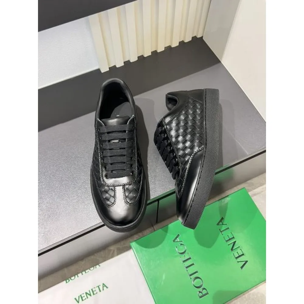 BOTTEGA VENETA ボッテガヴェネタ 2025SS 売切必至 メンズ用 カジュアルシューズ 商品画像 4