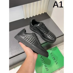 BOTTEGA VENETA ボッテガヴェネタ 2025SS 注文殺到 メンズ用 カジュアルシューズ 商品画像 1