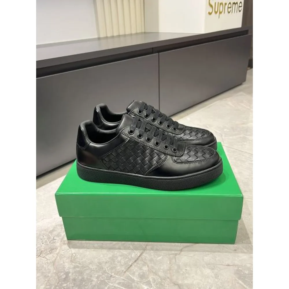 BOTTEGA VENETA ボッテガヴェネタ 2025SS 注文殺到 メンズ用 カジュアルシューズ 商品画像 5