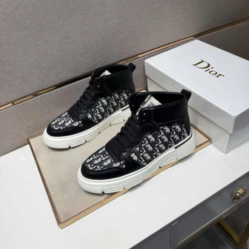 2025FW メンズ カジュアルシューズ DIOR ディオール 毎シーズン大活躍する定番アイテム 商品画像 4