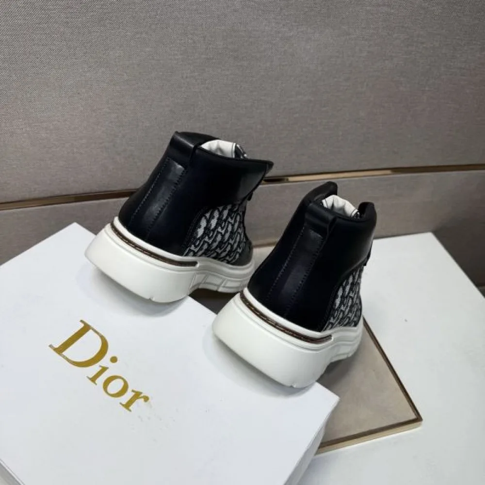 2025FW メンズ カジュアルシューズ DIOR ディオール 毎シーズン大活躍する定番アイテム 商品画像 9