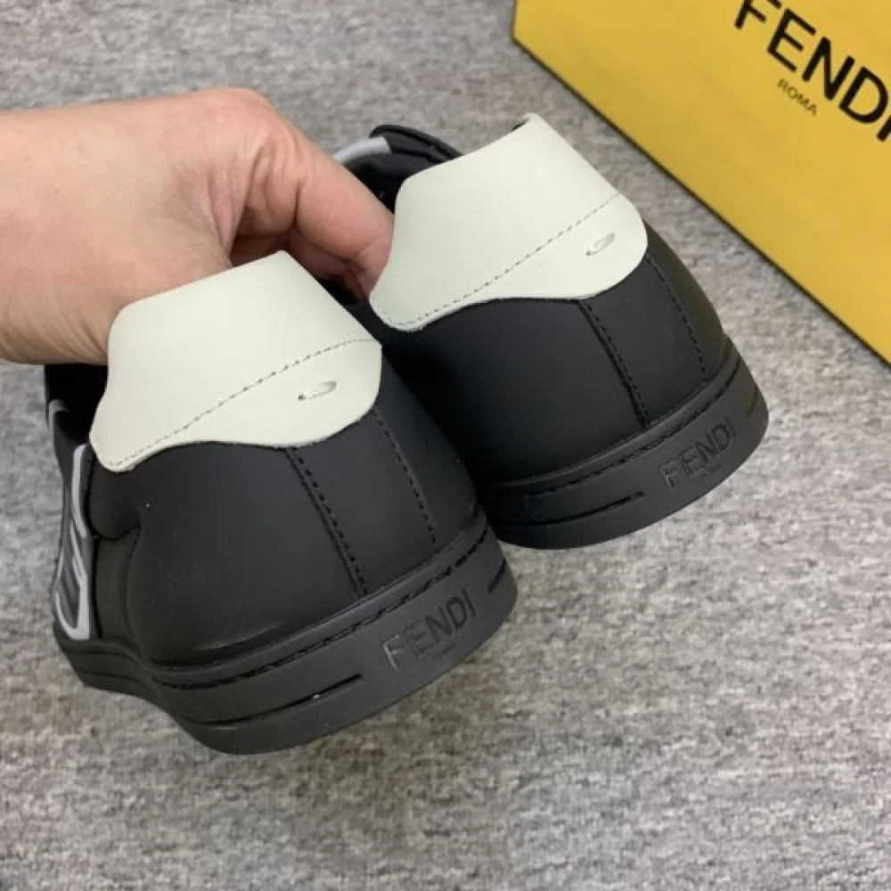 FENDI フェンデイ 2025SS 新作愛用セレブ多数 メンズ用 カジュアルシューズ 商品画像 8
