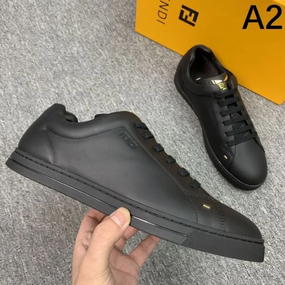 FENDI フェンデイ 2025SS すぐお届け春夏新作 メンズ用 カジュアルシューズ 商品画像 2