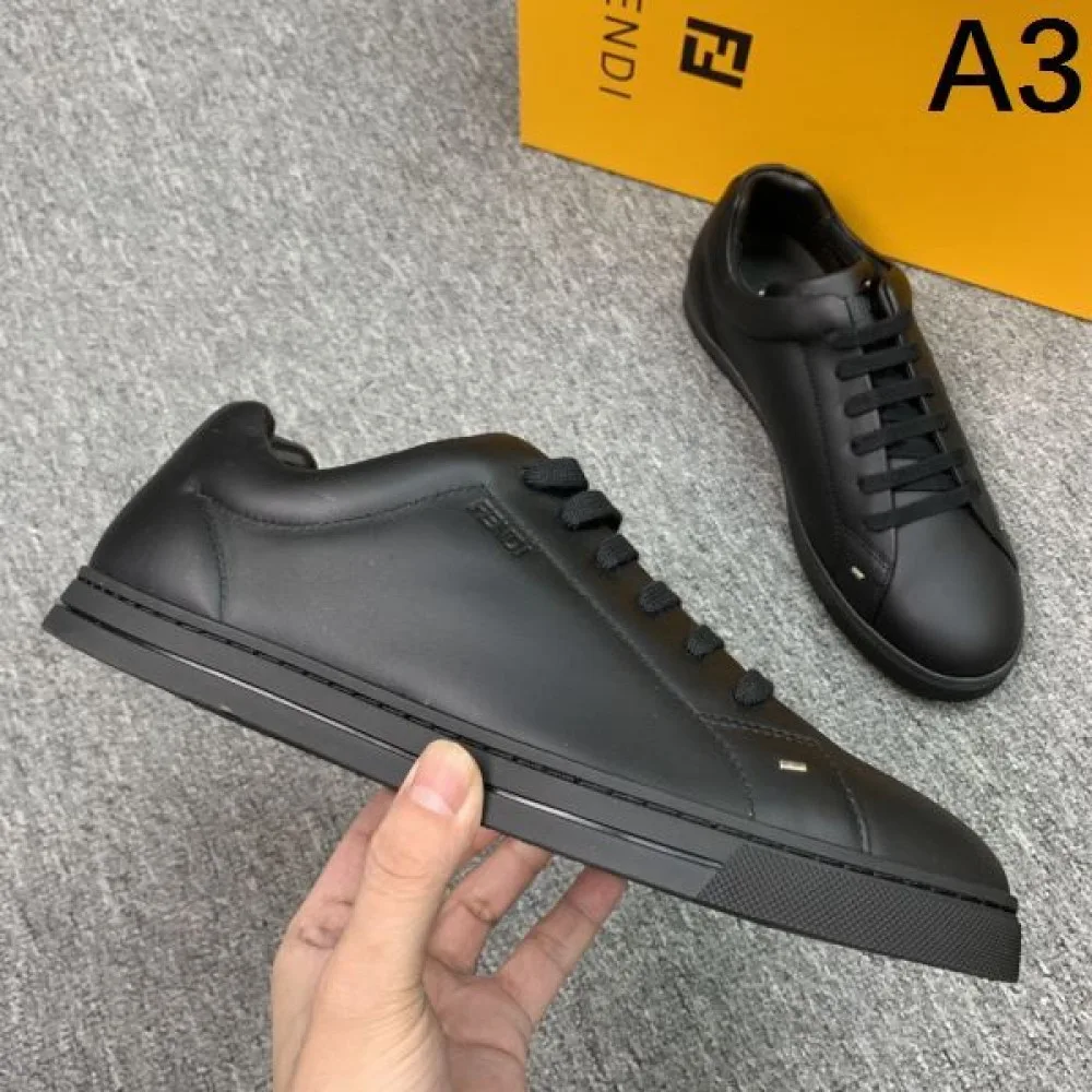 FENDI フェンデイ 2025SS すぐお届け春夏新作 メンズ用 カジュアルシューズ 商品画像 3