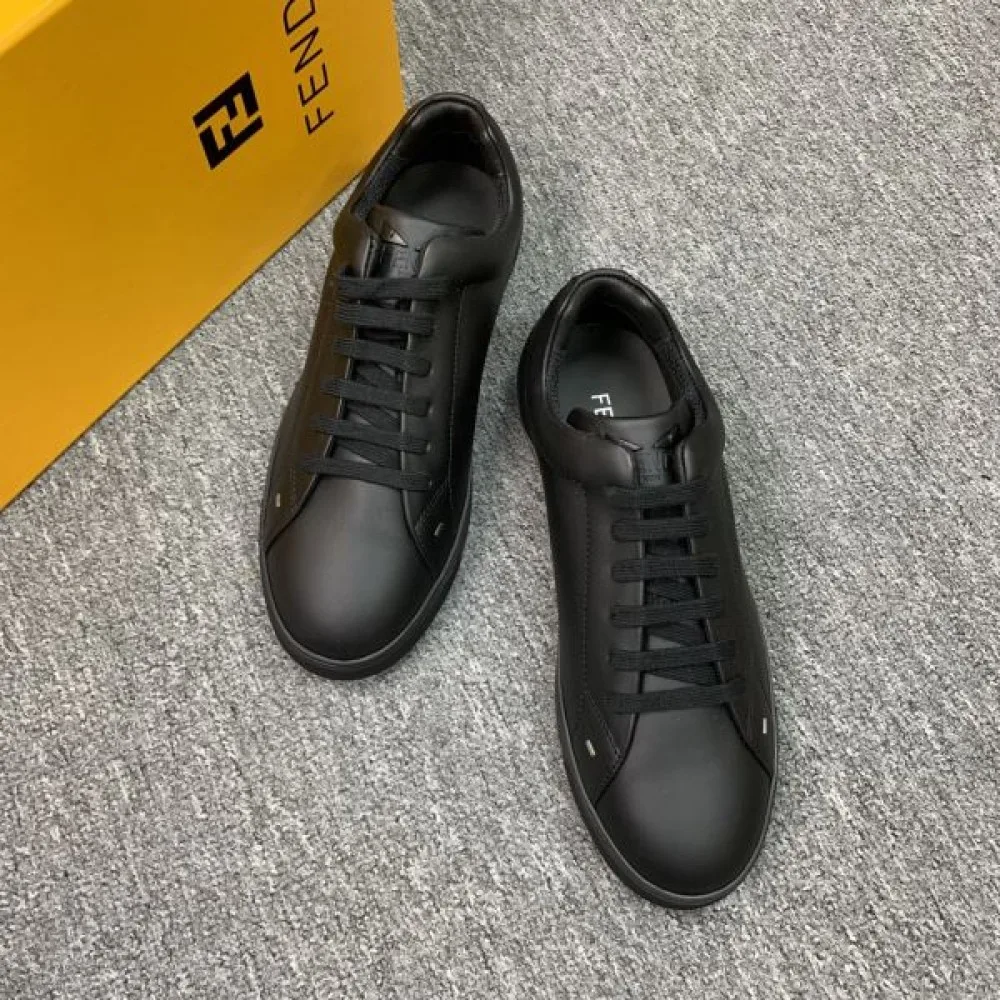 FENDI フェンデイ 2025SS すぐお届け春夏新作 メンズ用 カジュアルシューズ 商品画像 4