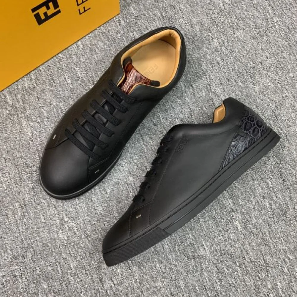 FENDI フェンデイ 2025SS 大切な方へのギフト メンズ用 カジュアルシューズ 商品画像 5