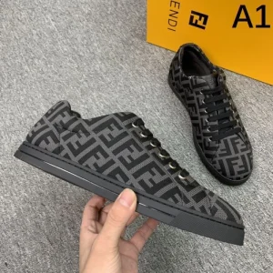 FENDI フェンデイ 2025SS 人気爆だんな売れ筋! メンズ用 カジュアルシューズ 商品画像 1
