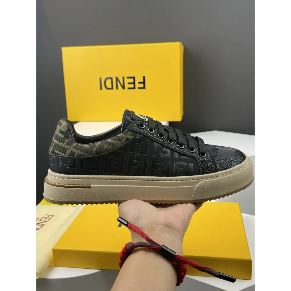 2025SS カジュアルシューズ FENDI フェンデイ 今なら在庫あります 商品画像 3