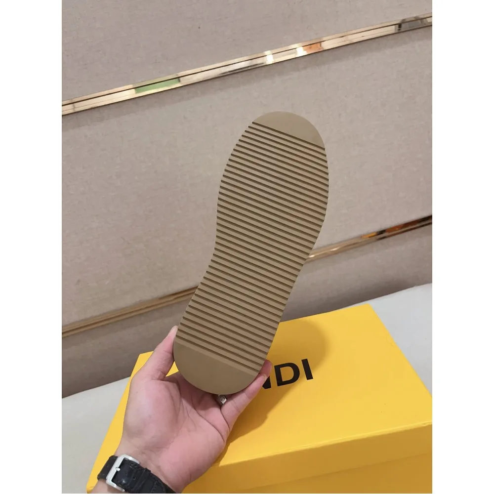 2025SS カジュアルシューズ FENDI フェンデイ 最新作期間限定セール 商品画像 9