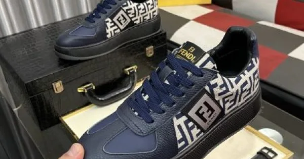 2025SS カジュアルシューズ FENDI フェンデイ 目が離せない夏季新作 商品画像 11