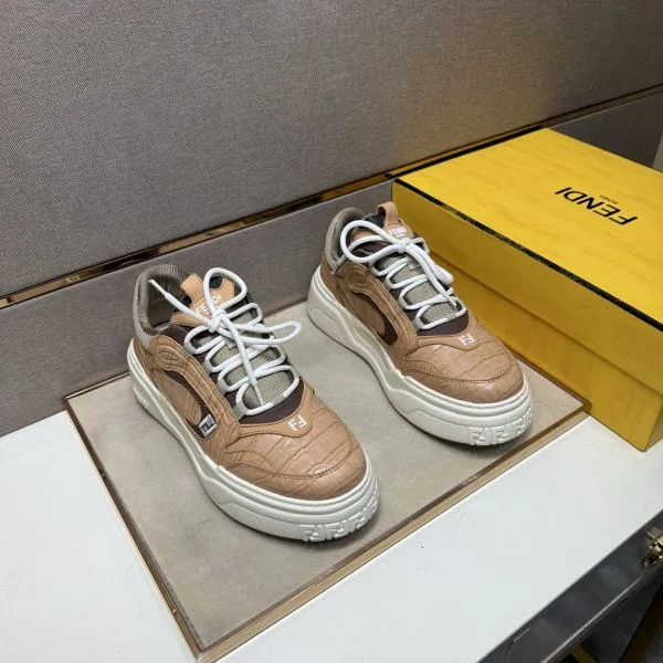 2025秋冬新作 FENDI フェンディ メンズ カジュアルシューズ 再入荷で注目度急上昇 商品画像 10