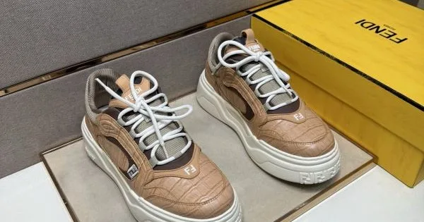 2025秋冬新作 FENDI フェンディ メンズ カジュアルシューズ 再入荷で注目度急上昇 商品画像 11