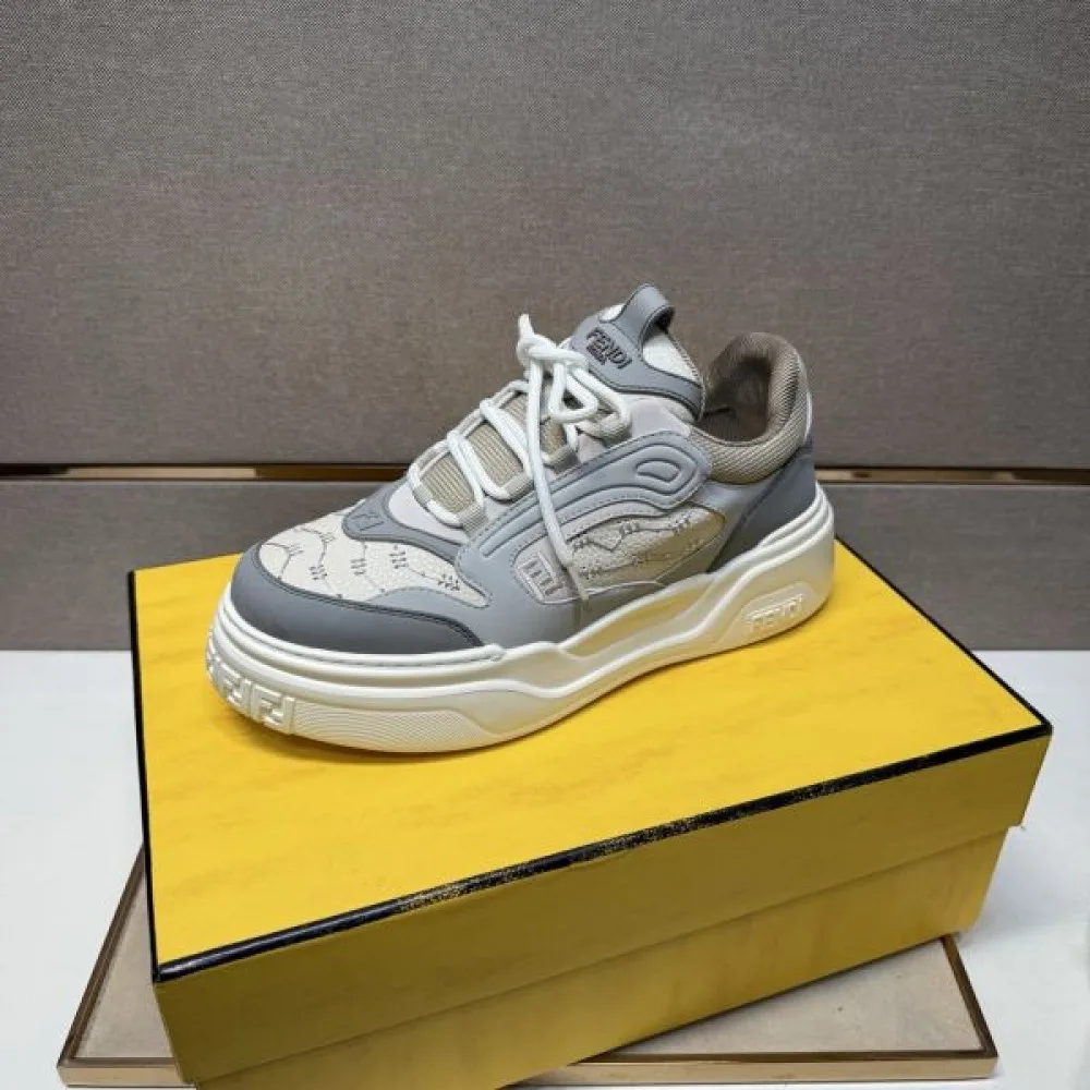 2025秋冬新作 FENDI フェンディ メンズ カジュアルシューズ 限定プリントが魅力 商品画像 4